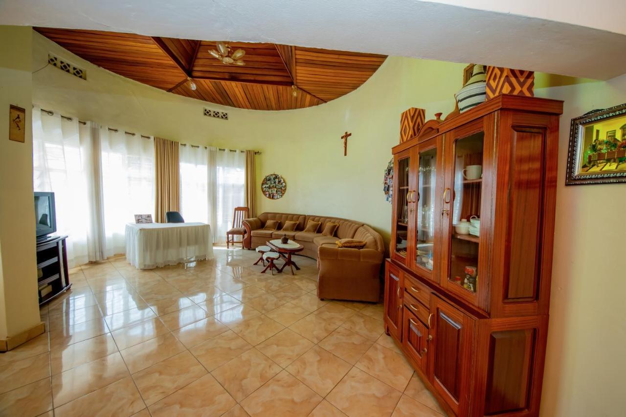 קיגאלי Nazareth Guest House מראה חיצוני תמונה